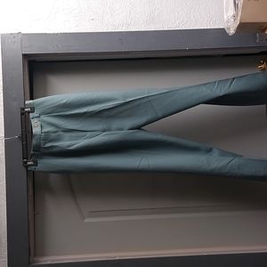 CAREER  Essentials  Pants sz 8